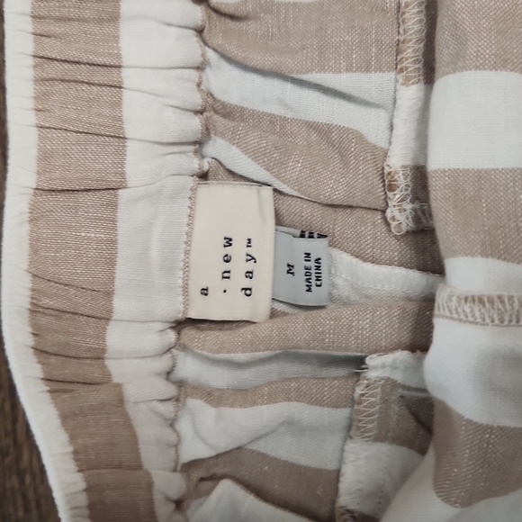 NWT A New Day striped linen blend shorts - Picture 2 of 5